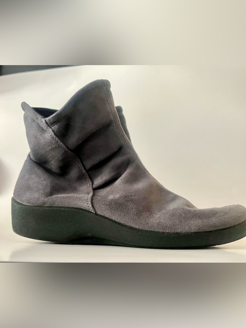 Arcopedico Gray Suede Ankle Bootie